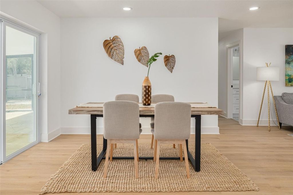 Image 13 of property listing at 7264 56TH AVENUE N, St Petersburg, FL 33709