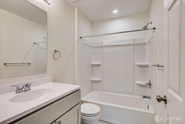 1233 Waterford Drive, Edison, NJ 08817