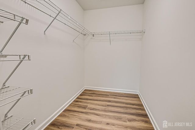 1233 Waterford Drive, Edison, NJ 08817