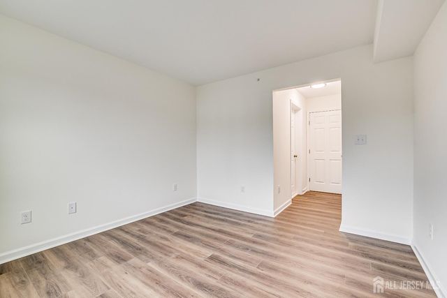 1233 Waterford Drive, Edison, NJ 08817