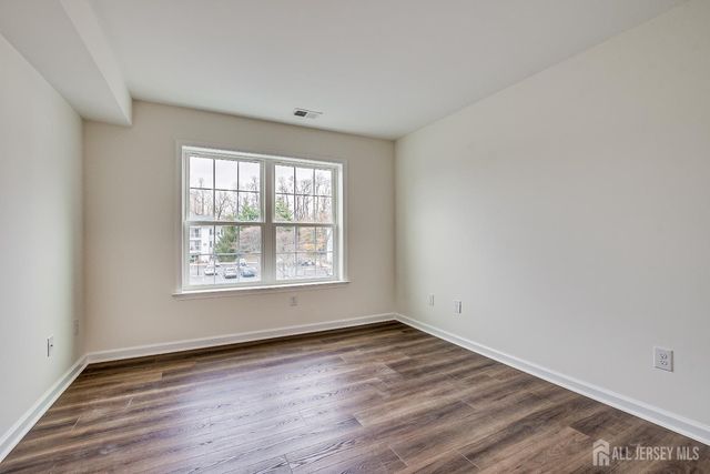 1233 Waterford Drive, Edison, NJ 08817