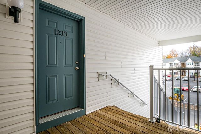 1233 Waterford Drive, Edison, NJ 08817