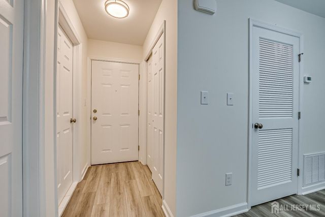 1233 Waterford Drive, Edison, NJ 08817