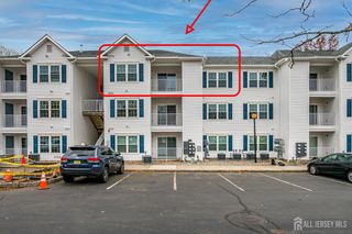 1233 Waterford Drive, Edison, NJ 08817