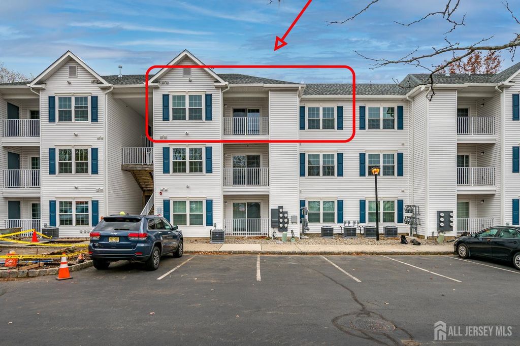 1233 Waterford Drive, Edison, NJ 08817