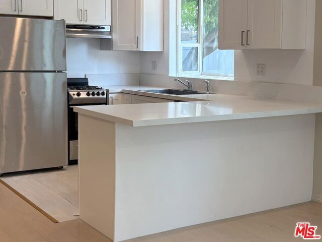16699 Morrison Street, Encino (los Angeles), CA 91436