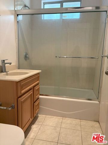 16699 Morrison Street, Encino (los Angeles), CA 91436