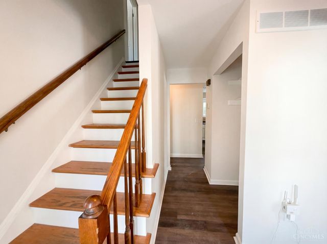 1719 Lindenhall Drive, Loveland, OH 45140