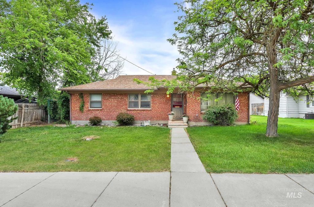 1222 NW 1st Street, Meridian, ID 83642