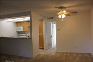 7304 Corbin Avenue F, Reseda, CA 91335