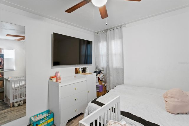 487 89TH AVENUE N 2, St Petersburg, FL 33702