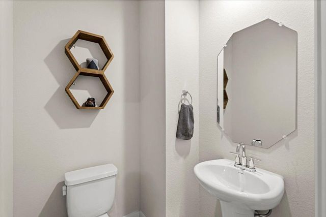 7110 Silver Star LN, Austin, TX 78744