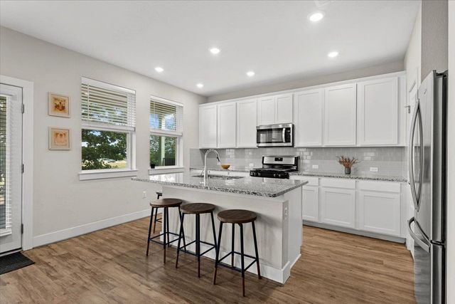 7110 Silver Star LN, Austin, TX 78744