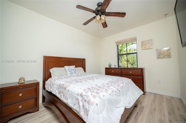 11472 SW 254th St, Homestead, FL 33032