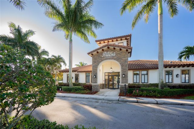 11472 SW 254th St, Homestead, FL 33032