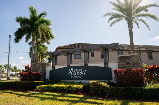 11472 SW 254th St, Homestead, FL 33032