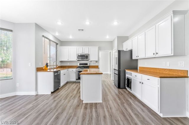 9604 Windom Point Avenue, Las Vegas, NV 89129