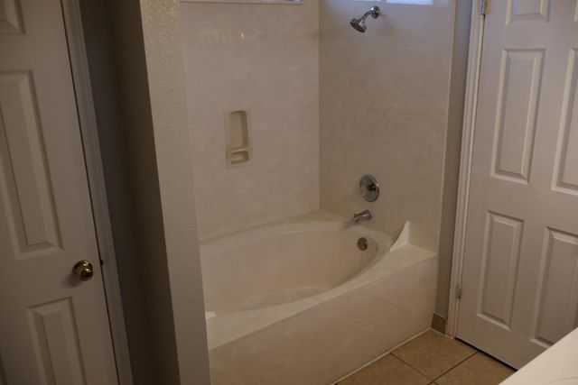 104 Golden Gate DR, Leander, TX 78641