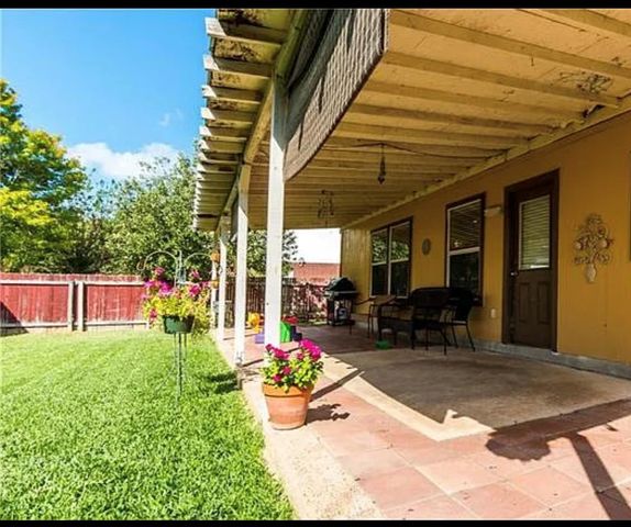 104 Golden Gate DR, Leander, TX 78641