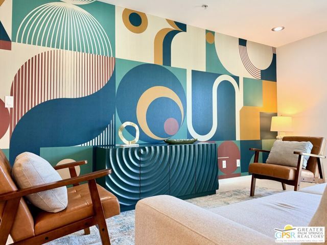 588 E San Lorenzo Road 105, Palm Springs, CA 92264