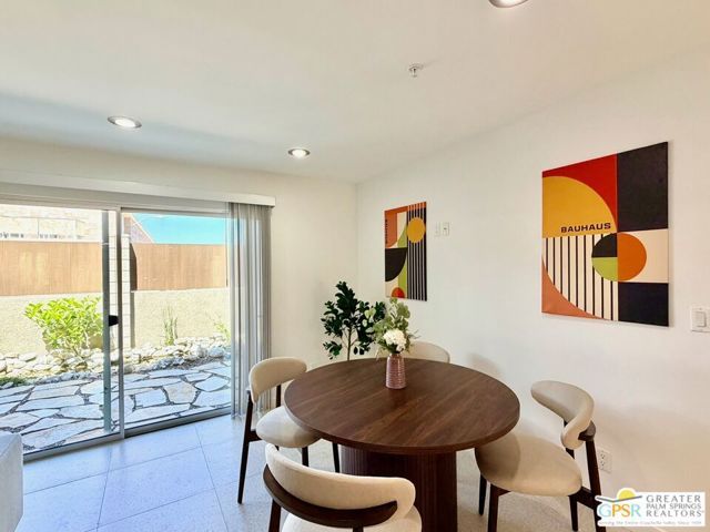 588 E San Lorenzo Road 105, Palm Springs, CA 92264