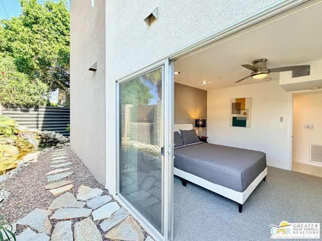 588 E San Lorenzo Road 105, Palm Springs, CA 92264