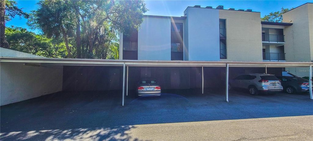 Image 27 of property listing at 2749 ORCHID OAKS DRIVE 302, Sarasota, FL 34239