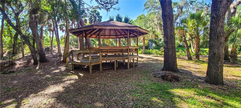 Image 31 of property listing at 2749 ORCHID OAKS DRIVE 302, Sarasota, FL 34239