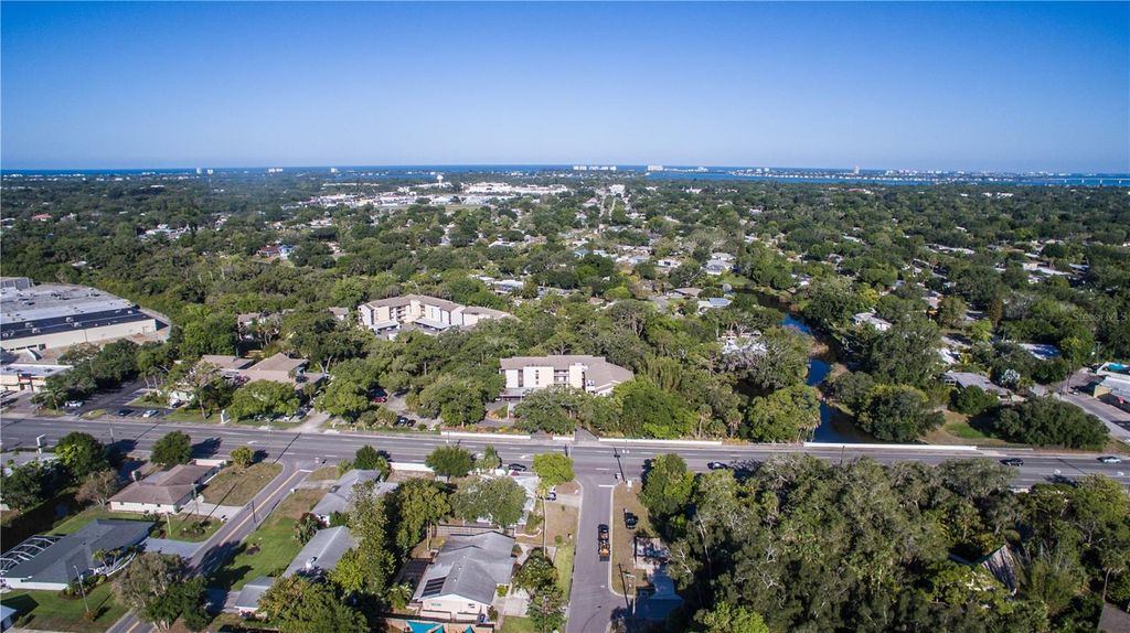 Image 39 of property listing at 2749 ORCHID OAKS DRIVE 302, Sarasota, FL 34239