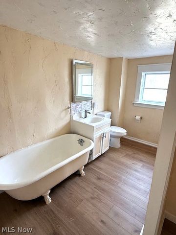 276 Orange Street, Conneaut, OH 44030