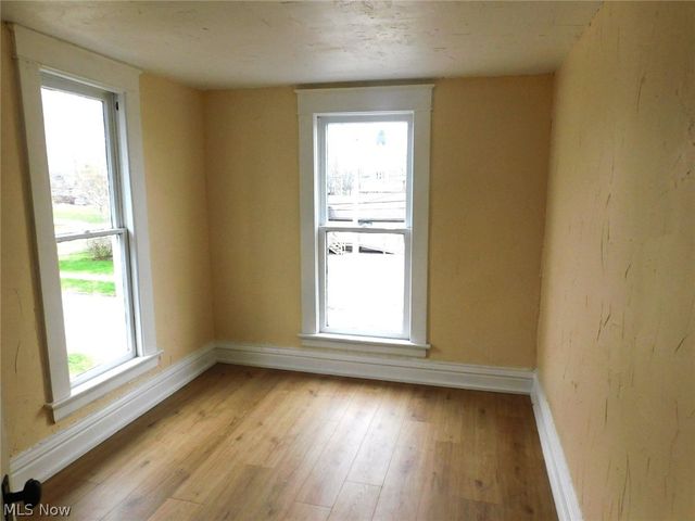 276 Orange Street, Conneaut, OH 44030