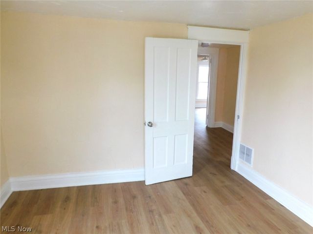 276 Orange Street, Conneaut, OH 44030