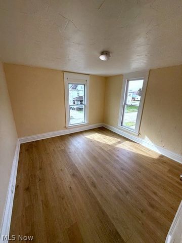 276 Orange Street, Conneaut, OH 44030