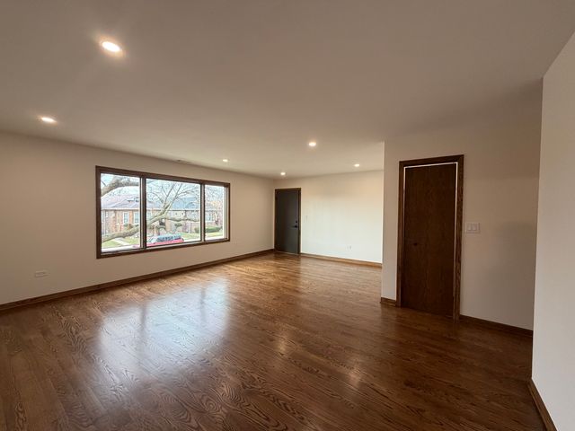 2825 73rd Avenue 2, Elmwood Park, IL 60707