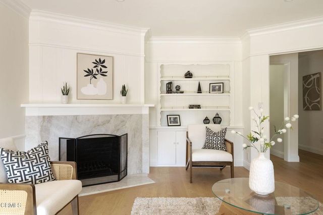 2185 N Roosevelt Avenue, Altadena, CA 91001