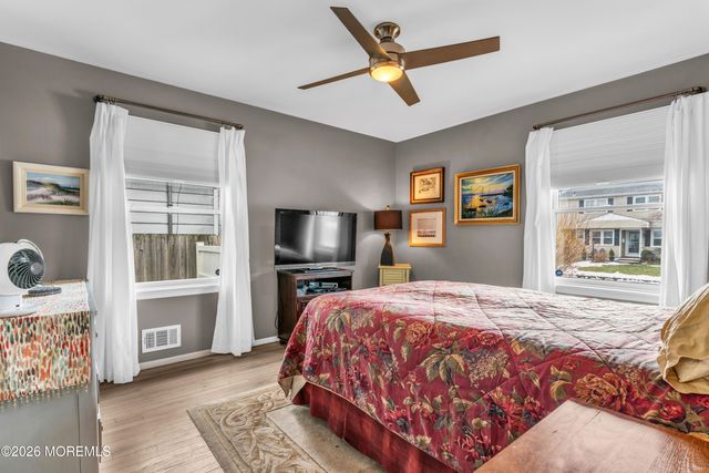 527 Delaware Avenue, Point Pleasant, NJ 08742