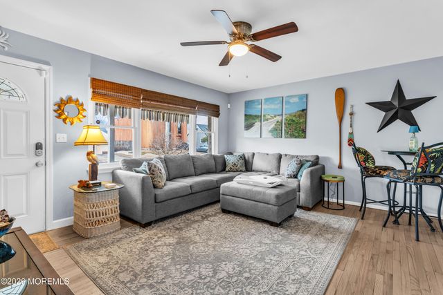 527 Delaware Avenue, Point Pleasant, NJ 08742