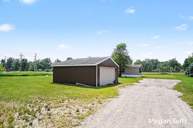 14333 S Juniper Avenue, Kent City, MI 49330