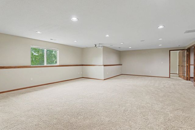630 S Stoneridge St, Valley Center, KS 67147