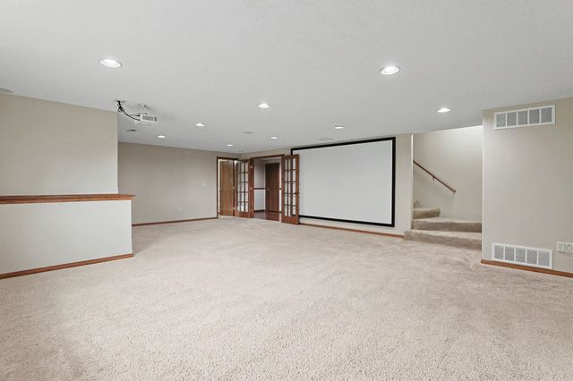 630 S Stoneridge St, Valley Center, KS 67147