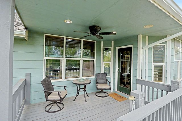630 S Stoneridge St, Valley Center, KS 67147