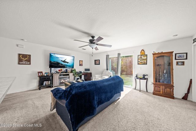 354 Carvalho Street SE, Palm Bay, FL 32909