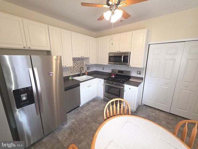 107 LIBERTY DR, Bensalem, PA 19020