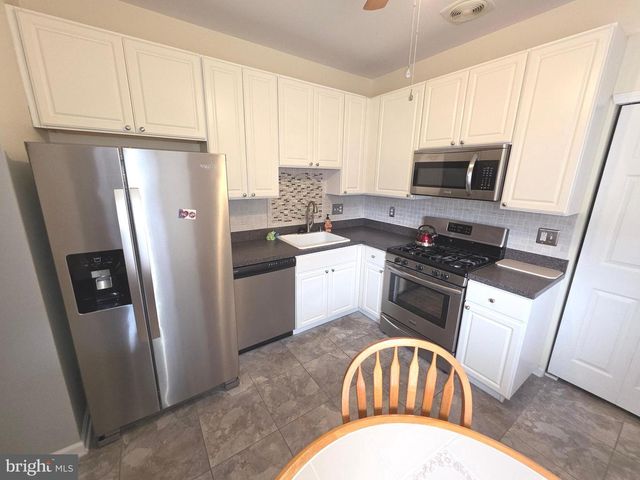 107 LIBERTY DR, Bensalem, PA 19020