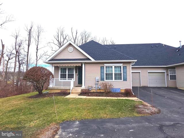 107 LIBERTY DR, Bensalem, PA 19020