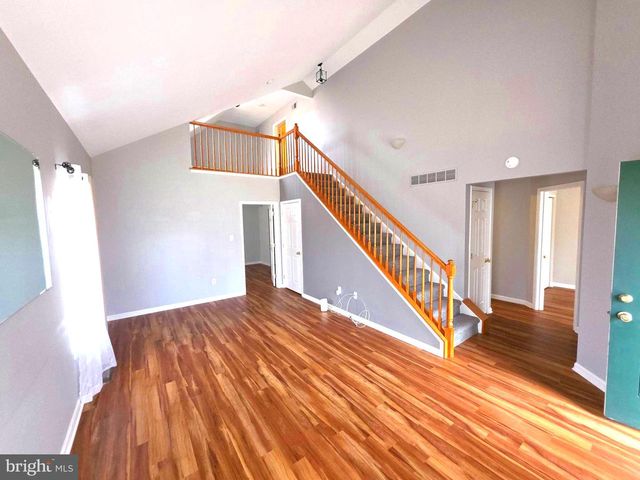 107 LIBERTY DR, Bensalem, PA 19020