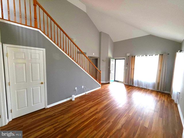 107 LIBERTY DR, Bensalem, PA 19020