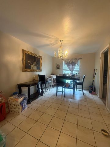 8222 Ridge Forest Drive, Houston, TX 77088