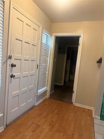 8222 Ridge Forest Drive, Houston, TX 77088