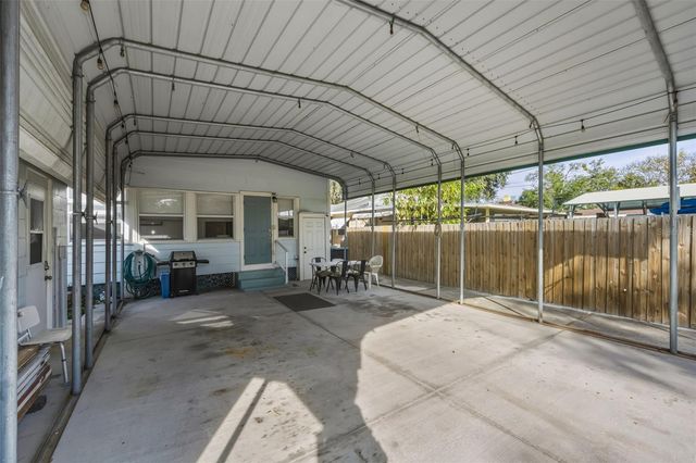 5936 CENTRAL AVENUE, New Port Richey, FL 34652